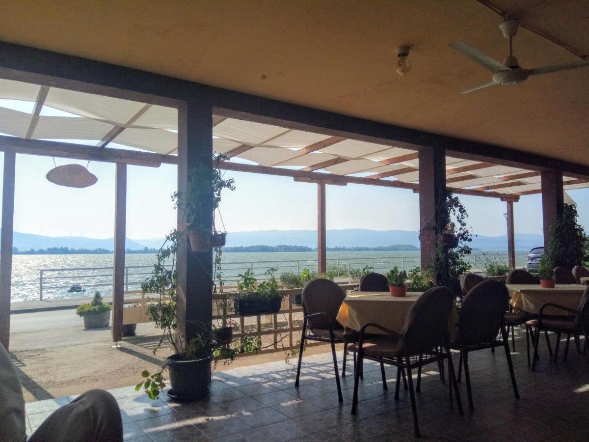 Guest House Bole Vinci Екстериор снимка
