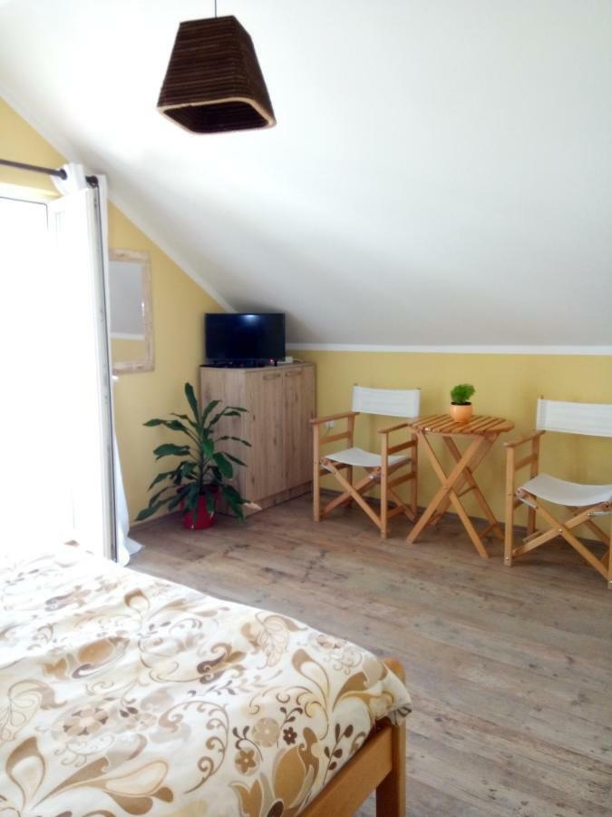 Guest House Bole Vinci Екстериор снимка