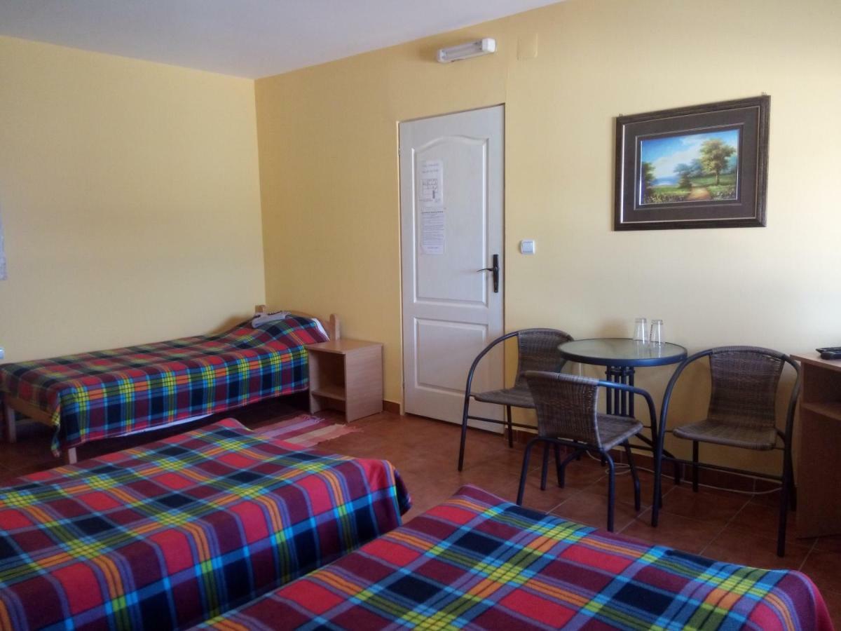 Guest House Bole Vinci Екстериор снимка
